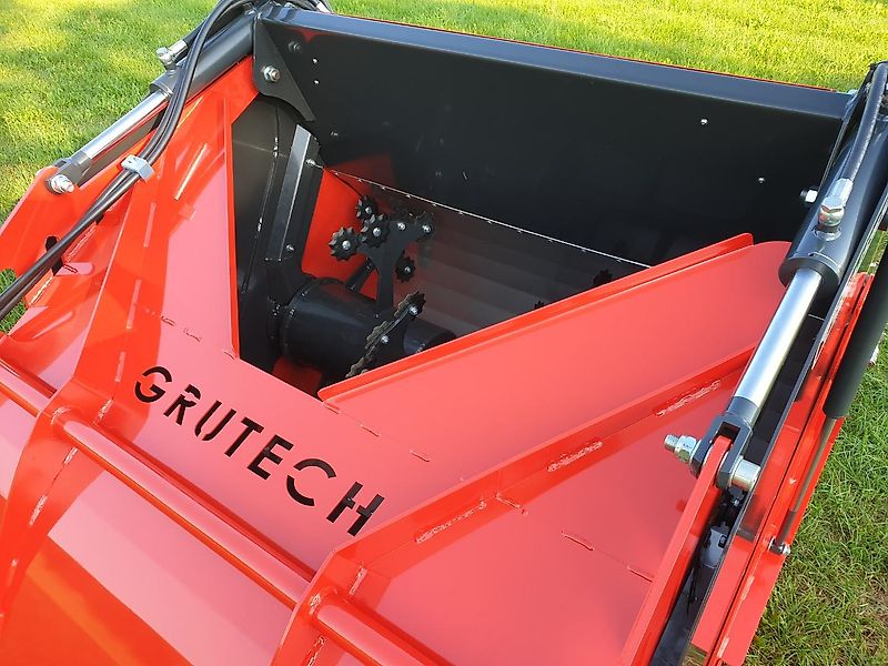 Grutech Futterverteilschaufel / Silage mixer bucket / Godet desileur / Łyżka do zadawania paszy 1,7-2,5 m3