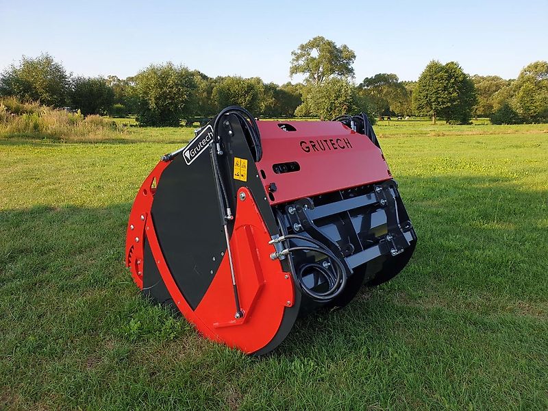 Grutech Futterverteilschaufel / Silage mixer bucket / Godet desileur / Łyżka do zadawania paszy 1,7-2,5 m3